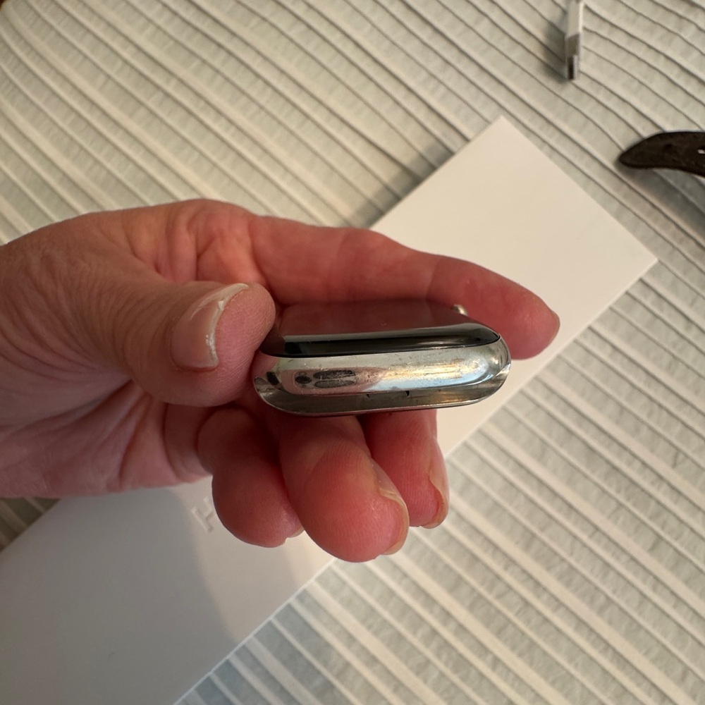 Apple Watch Stainless steel 6 series with cellular and gps. W/ Milanese loop - Picture 5 of 15